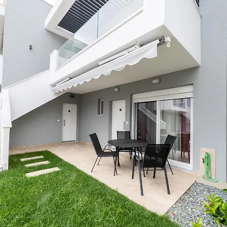 Roxani Residential Complex Apartment Ofrinion
