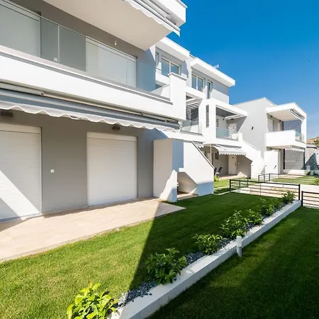 Roxani Residential Complex * Ofrinion
