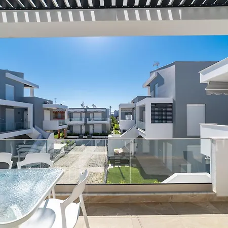 Apartment Roxani Residential Complex *