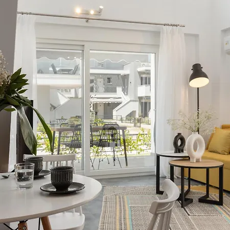 Roxani Residential Complex アパート *