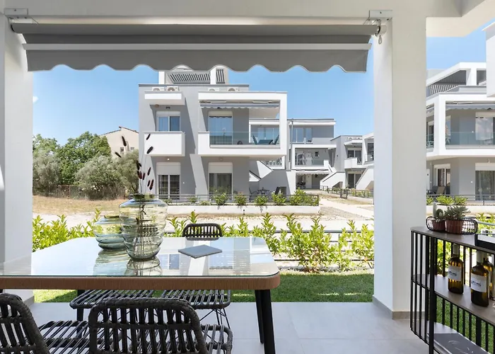 Roxani Residential Complex Ofrínion